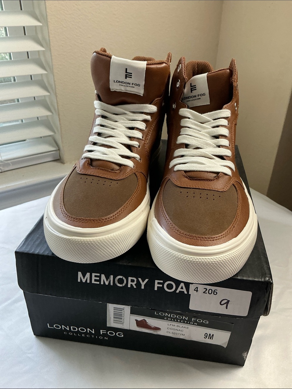 London Fog Blake Men's Cognac/Tan Leather Sneakers Size 9 NIB